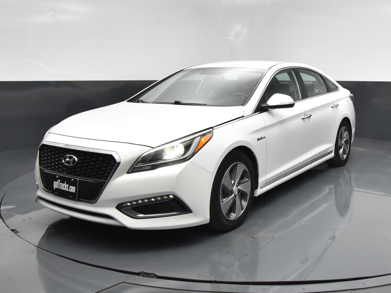 Used 2016 Hyundai Sonata Limited FWD image 2