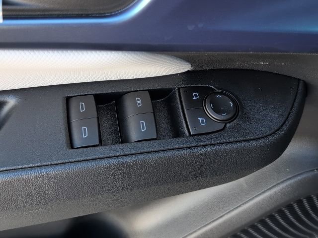 New 2026 Chevrolet Equinox EV LT AWD/4WD image 17