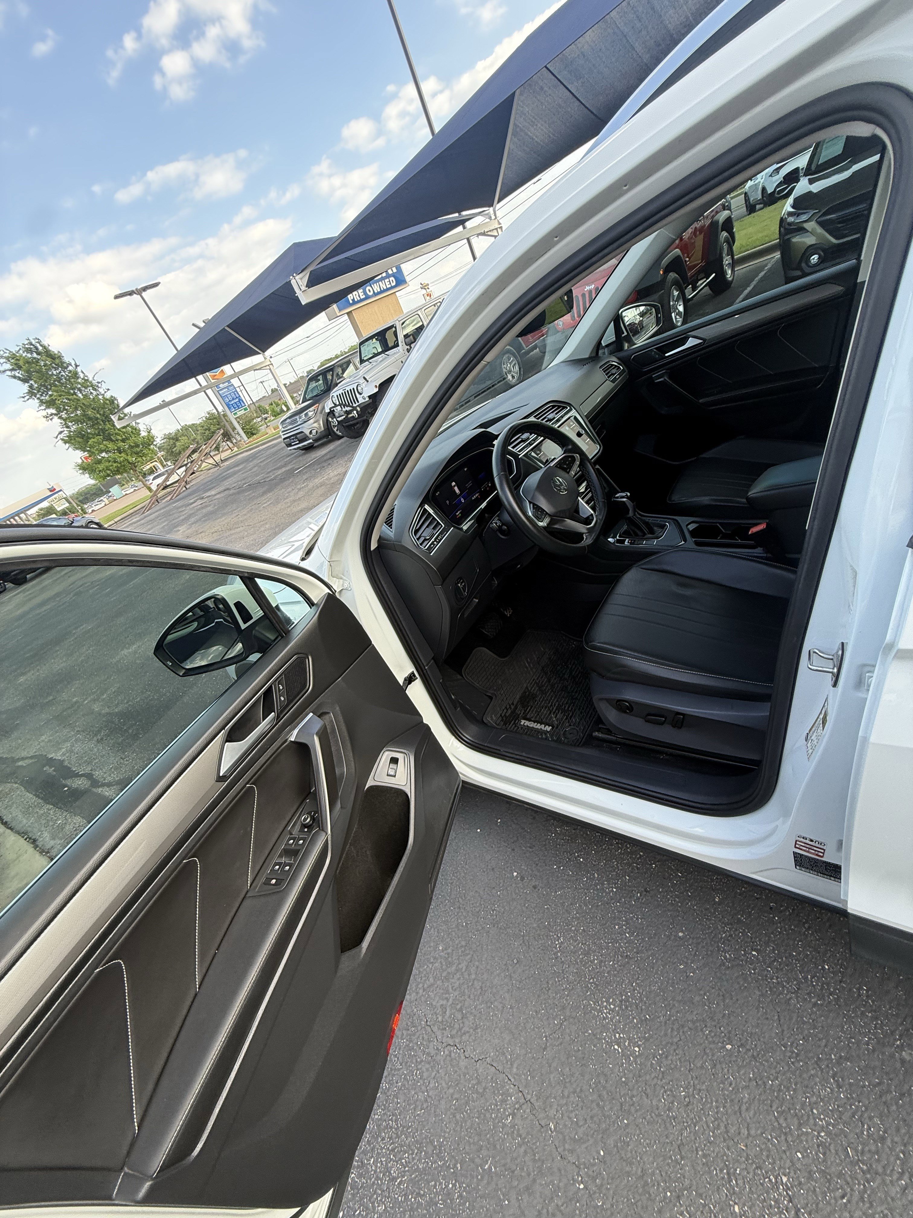 Used 2022 Volkswagen Tiguan SE FWD image 20