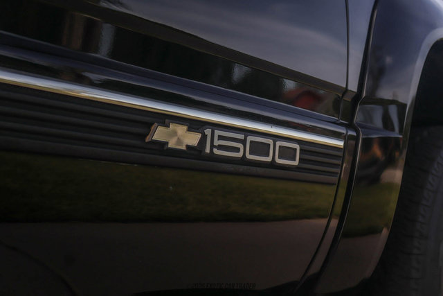 Used 1997 Chevrolet Tahoe 4WD 2-Door w/ Preferred Equipment Group 3 image 60