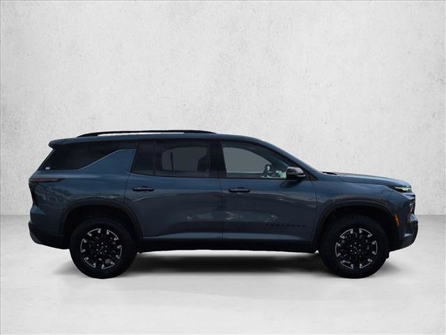 Used 2025 Chevrolet Traverse Z71 AWD/4WD image 4