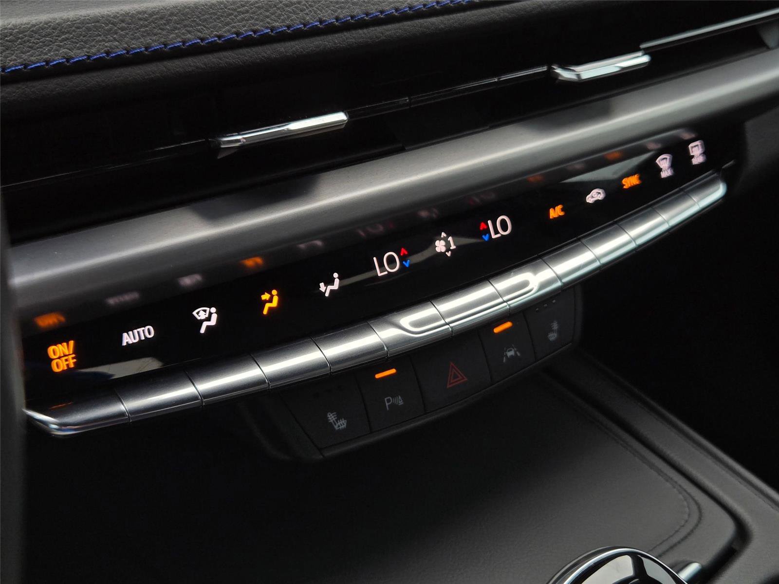 Used 2025 Cadillac XT4 Sport w/ Cold Weather Package FWD image 21