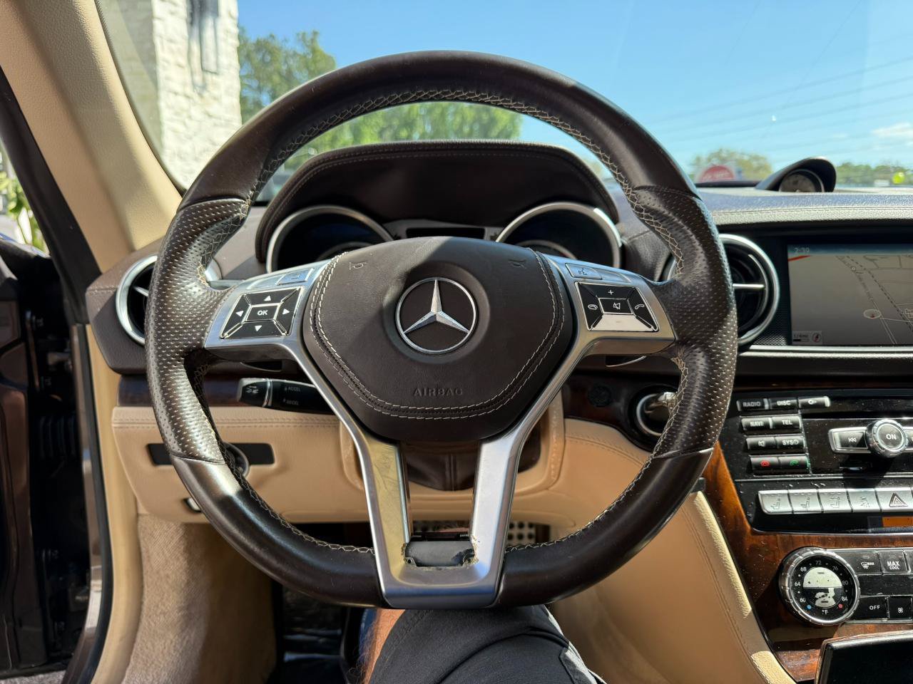 Used 2016 Mercedes-Benz SL 400 image 39