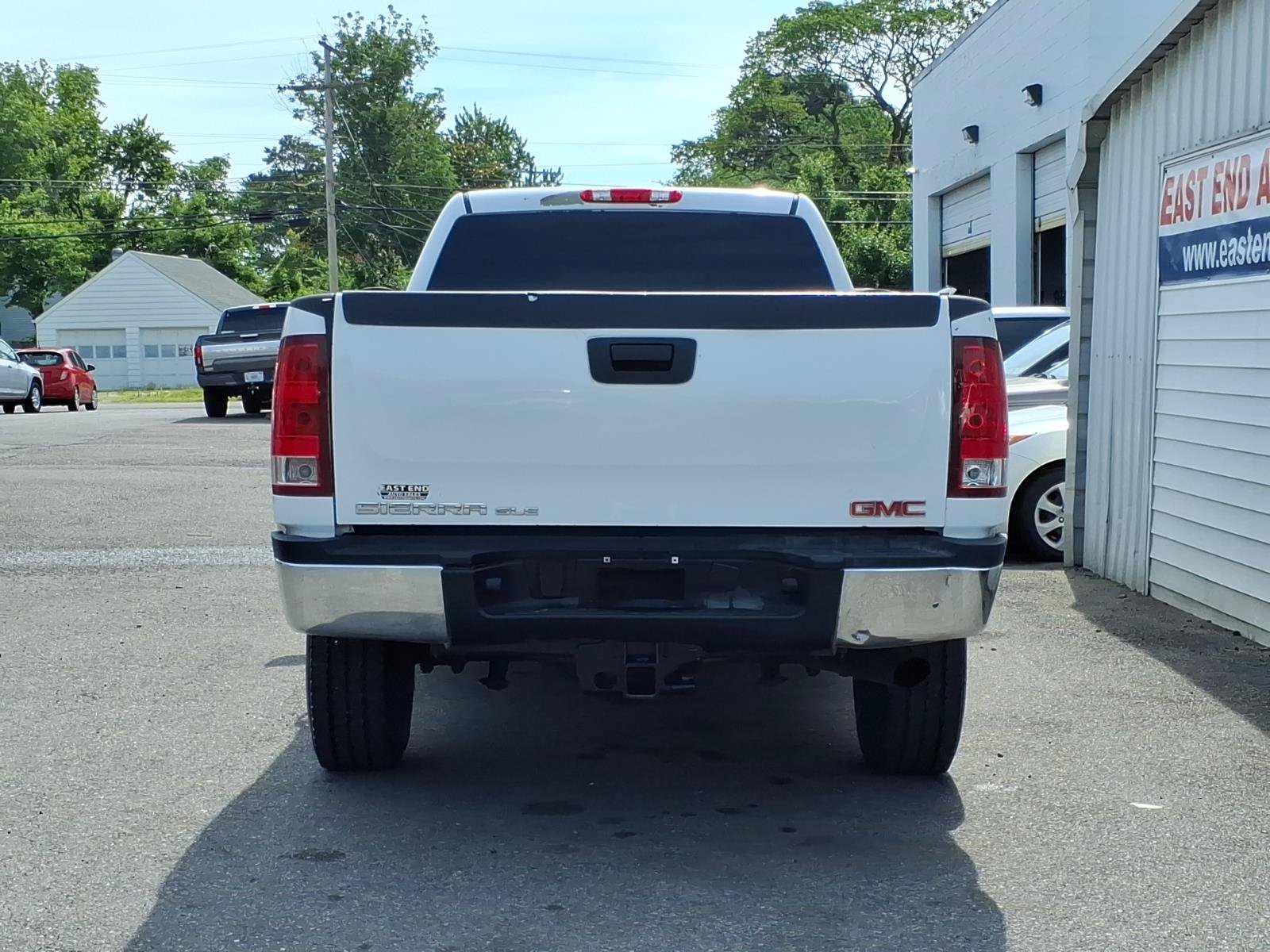 Used 2012 GMC Sierra 2500 SLE RWD image 4