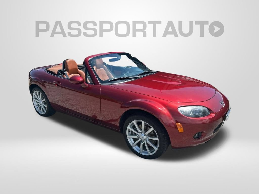 Used 2006 MAZDA MX-5 Miata Grand Touring RWD image 3