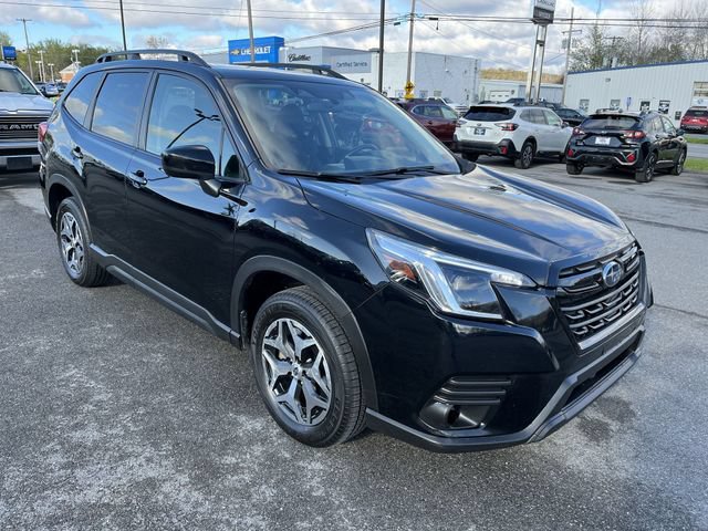Used 2023 Subaru Forester Premium AWD/4WD image 11