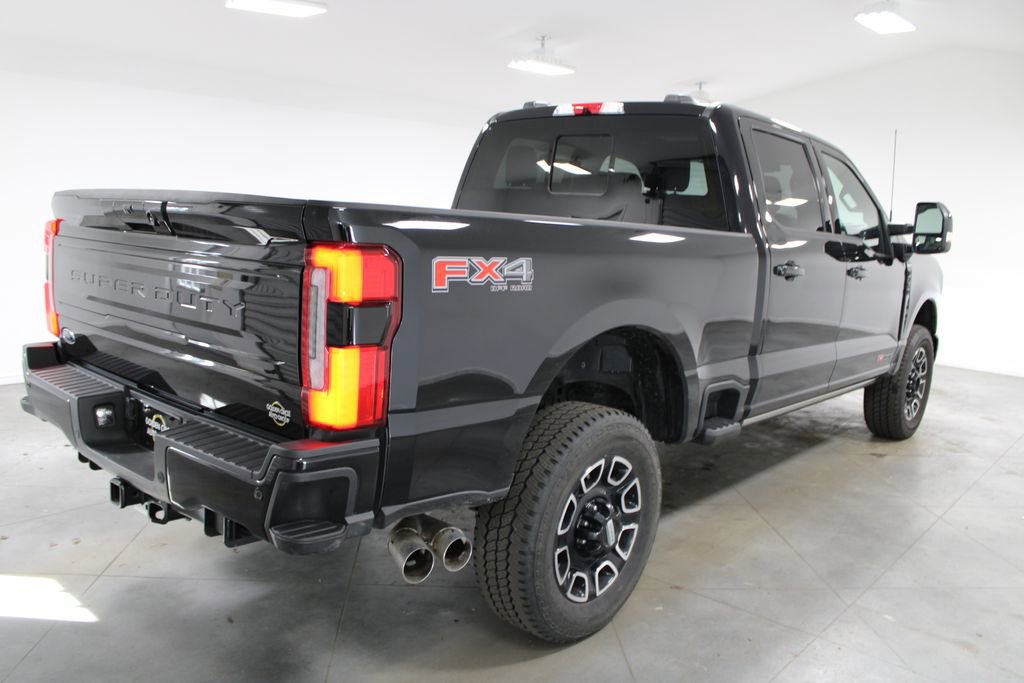 Used 2025 Ford F350 Platinum image 9