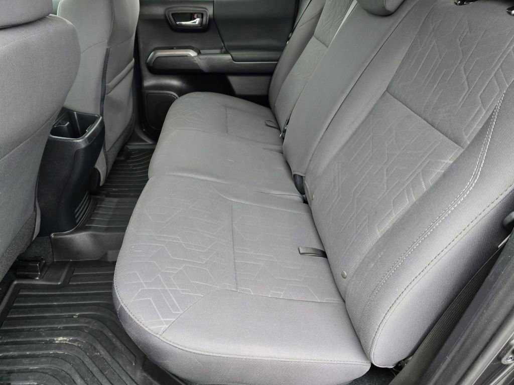 Used 2019 Toyota Tacoma TRD Off-Road w/ Technology Package AWD/4WD image 28