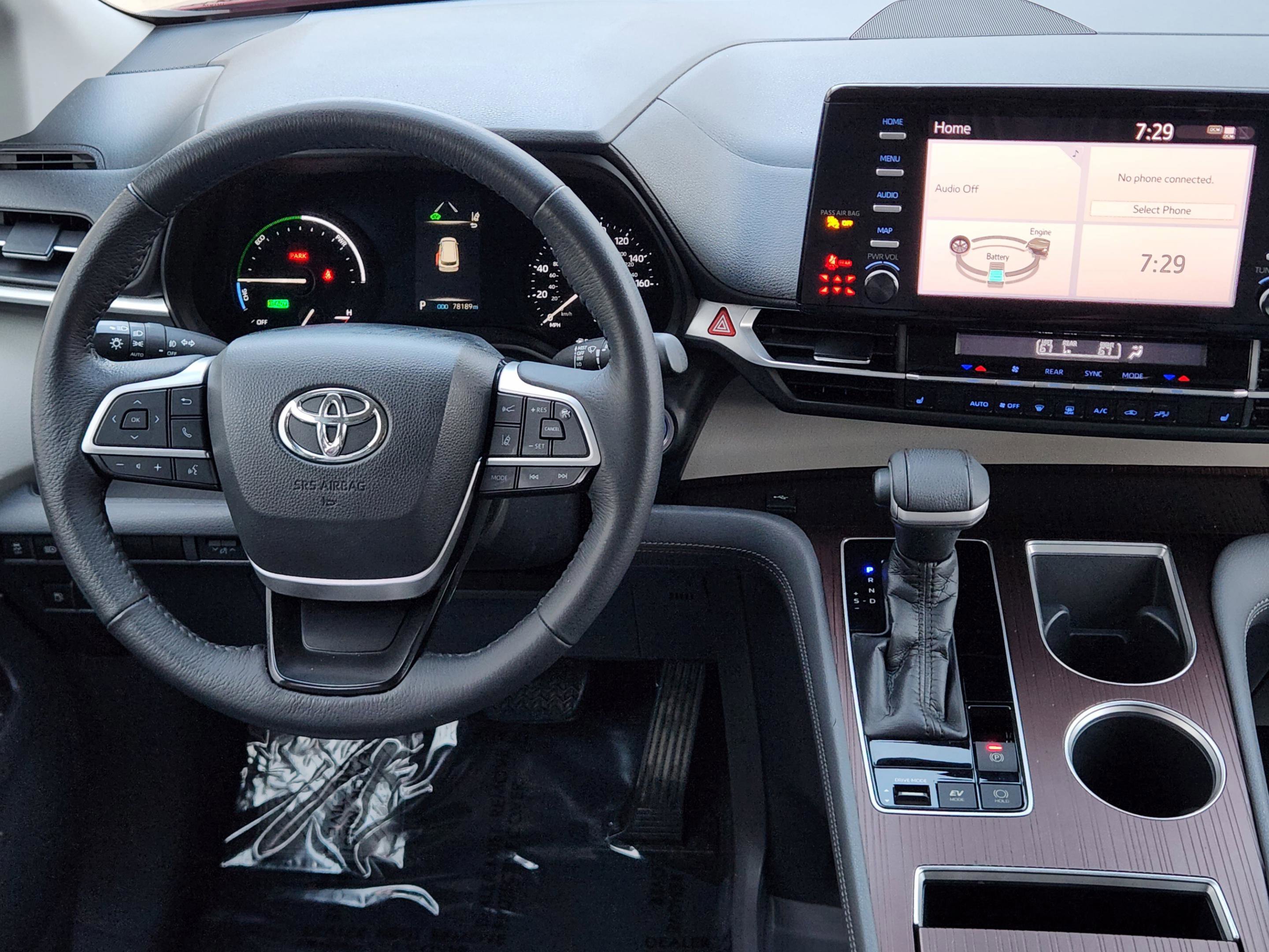 Used 2021 Toyota Sienna XLE FWD image 20