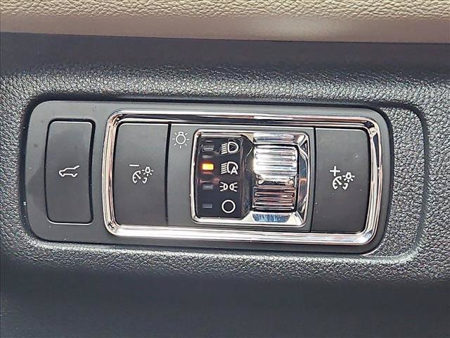 Used 2026 Lincoln Corsair Premiere FWD image 17