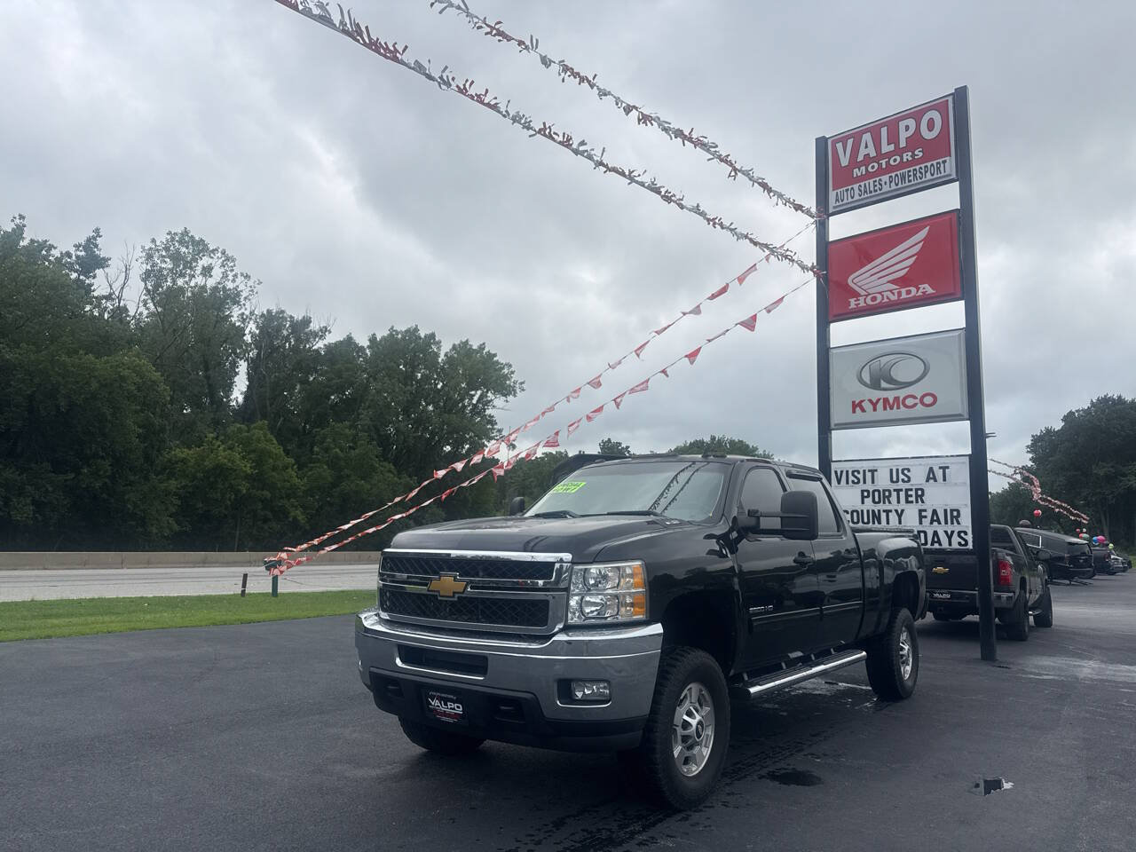 Used 2012 Chevrolet Silverado 2500 LT w/ Interior Plus Package AWD/4WD image 2