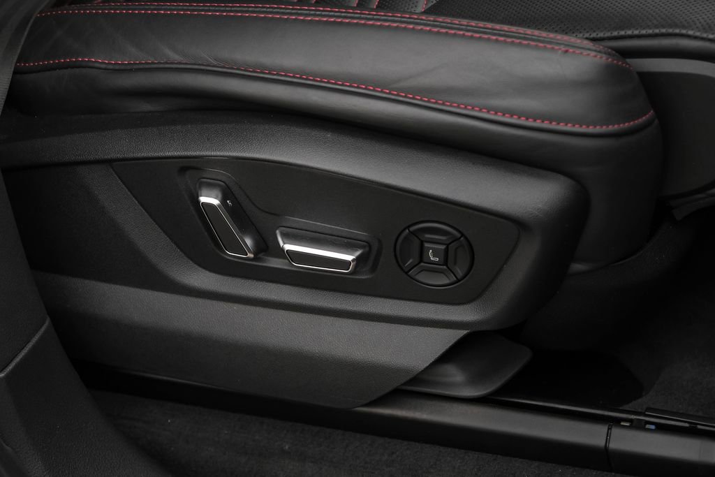 Used 2021 Audi RS Q8 image 36