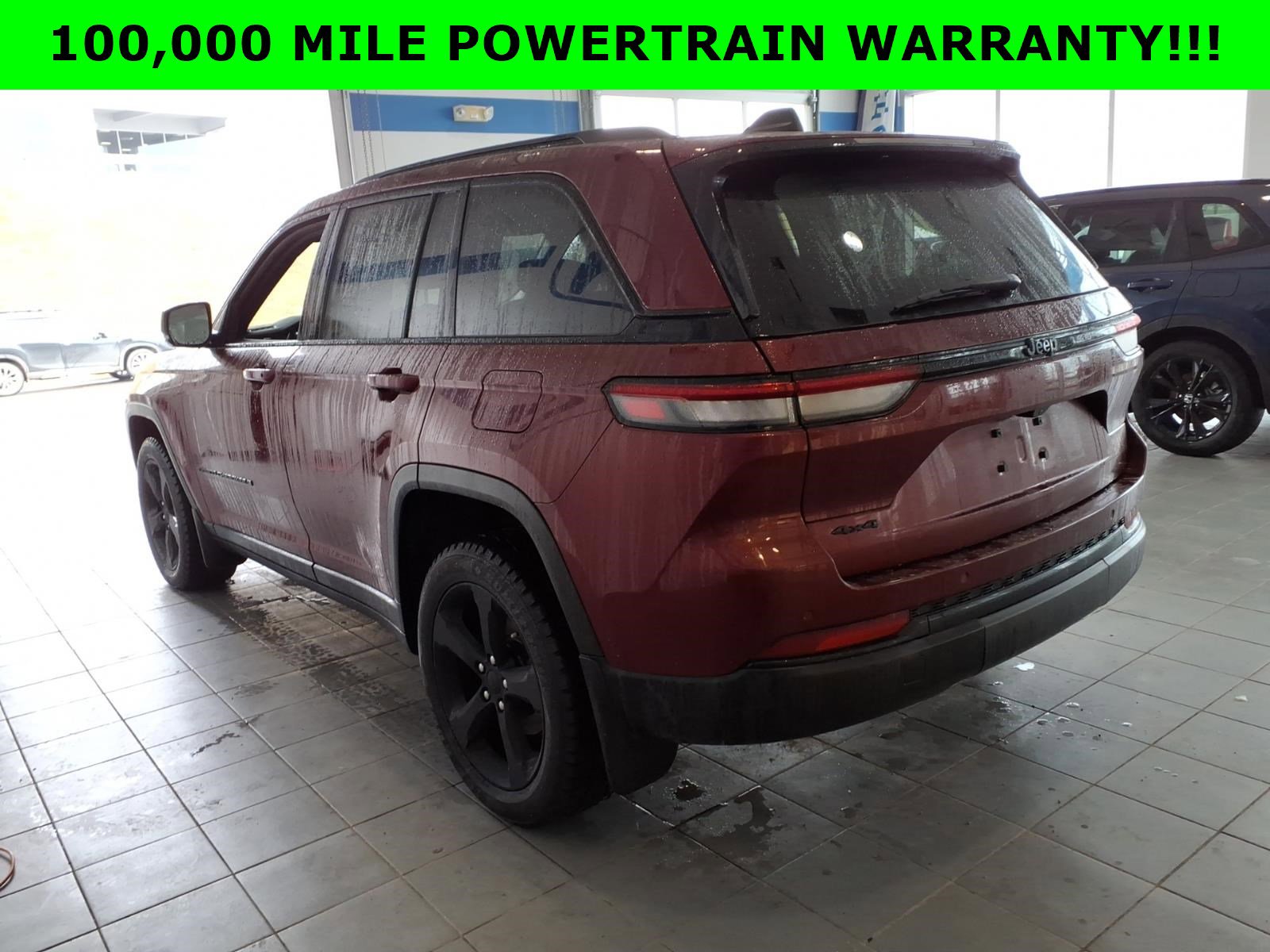 Used 2023 Jeep Grand Cherokee Altitude image 6