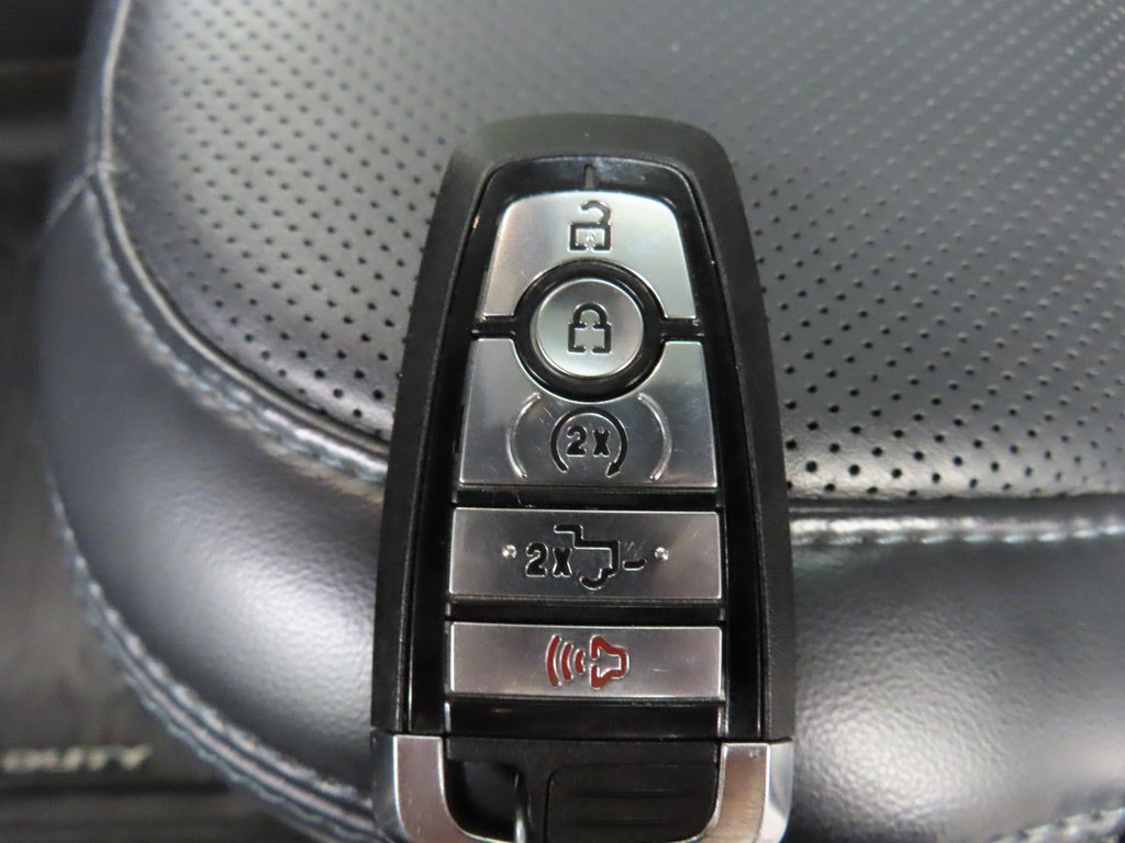 Used 2025 Ford F250 Platinum image 60