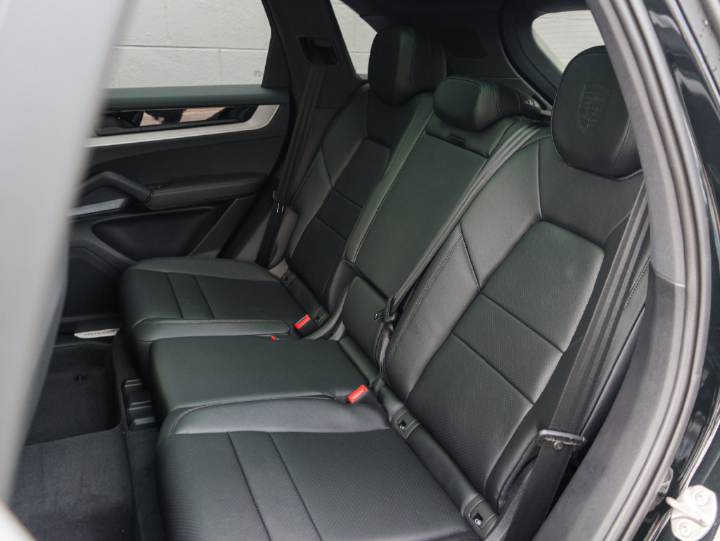 New 2026 Porsche Cayenne AWD/4WD image 18