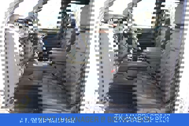 New 2026 GMC Yukon XL Denali w/ Sun & Power Step Package image 22