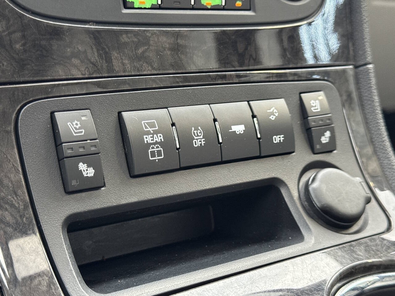 Used 2012 GMC Acadia Denali AWD/4WD image 31