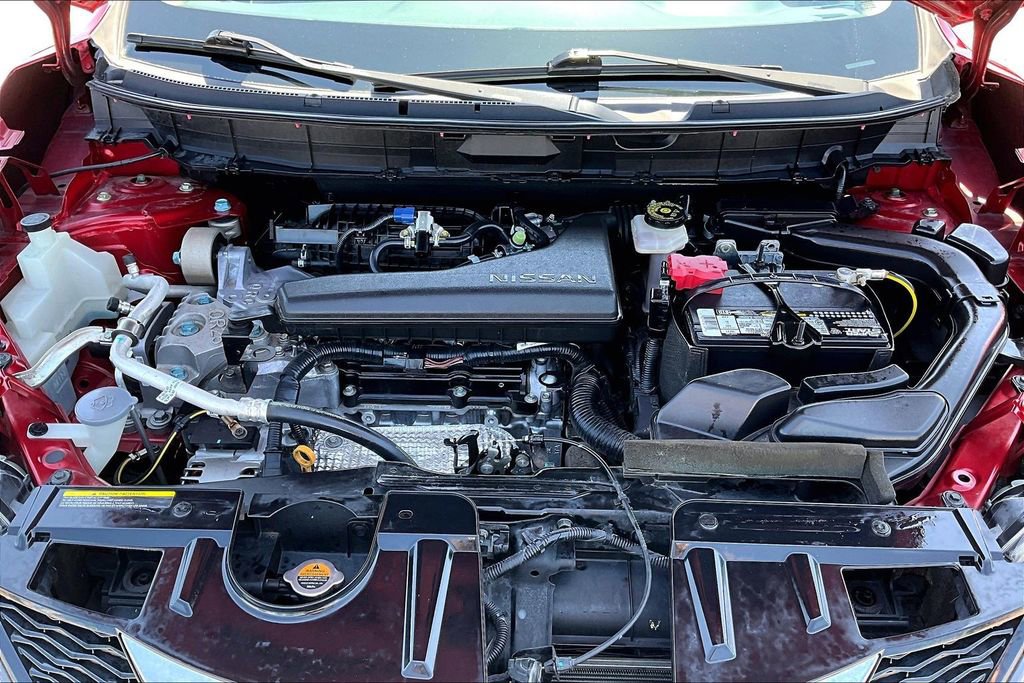 Used 2016 Nissan Rogue SV image 9