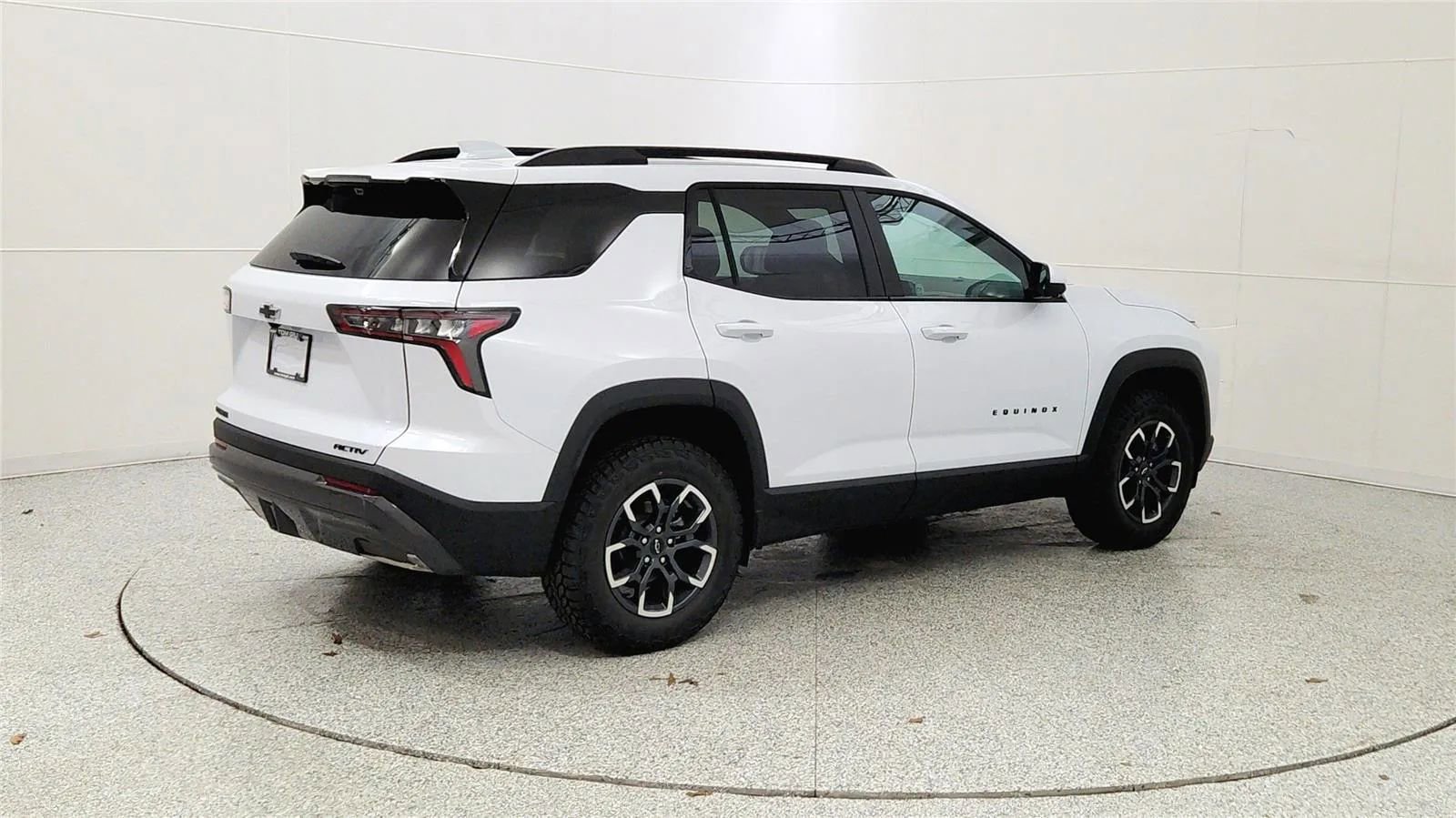 New 2026 Chevrolet Equinox ACTIV w/ Convenience Package III FWD image 7