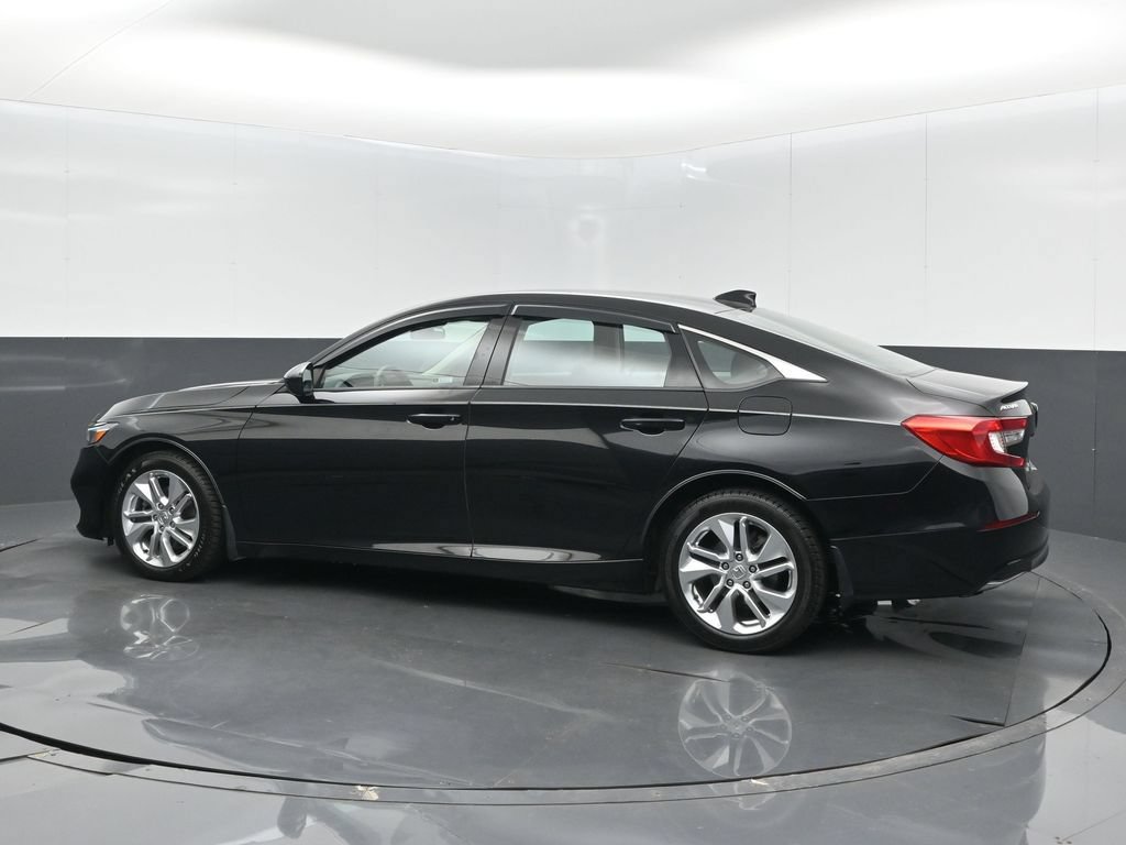 Used 2018 Honda Accord LX image 4
