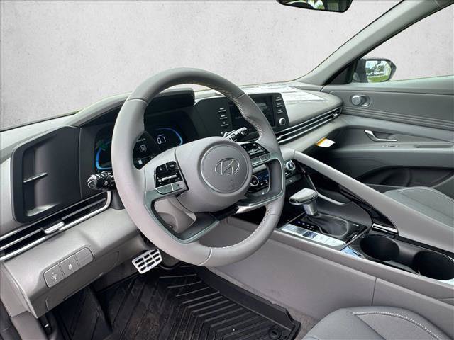 Certified 2026 Hyundai Elantra SEL Sport Premium FWD image 3