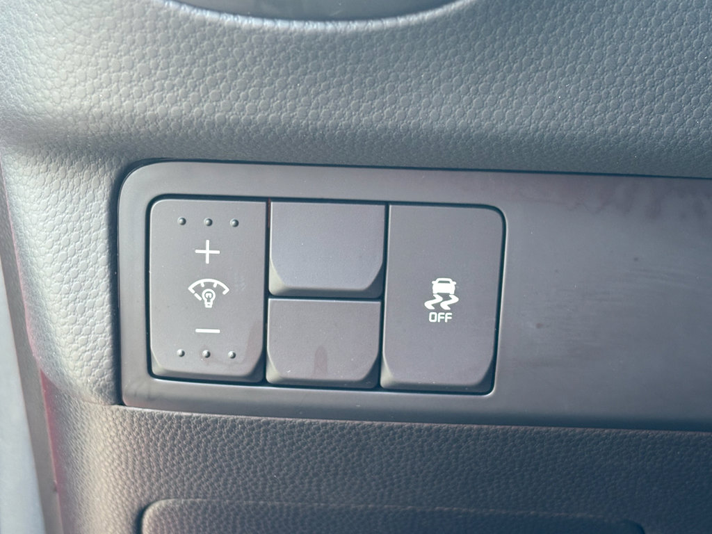 Used 2018 Kia Soul ! FWD image 13