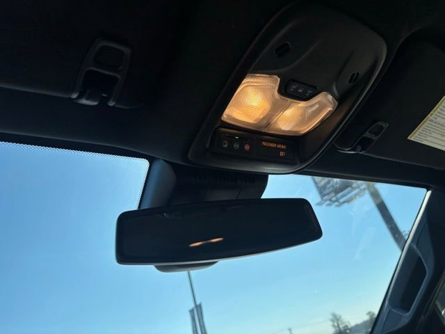 Used 2023 Chevrolet Colorado Z71 w/ Z71 Convenience Package 2 image 27