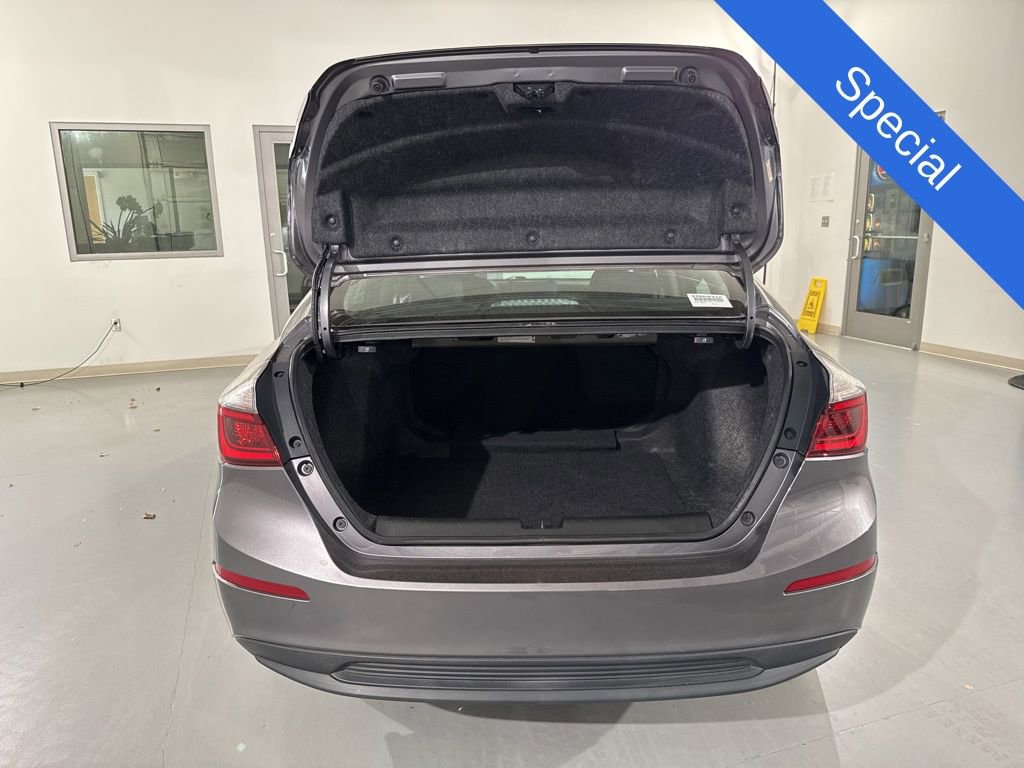 Used 2021 Honda Insight EX image 11