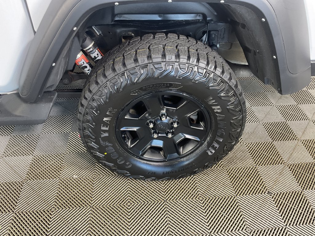 Used 2021 Jeep Gladiator Mojave AWD/4WD image 5