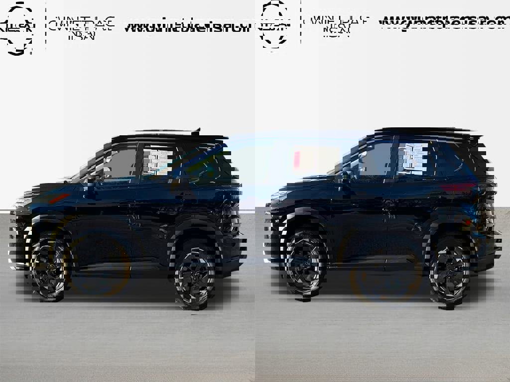 Used 2024 Nissan Rogue SV image 8