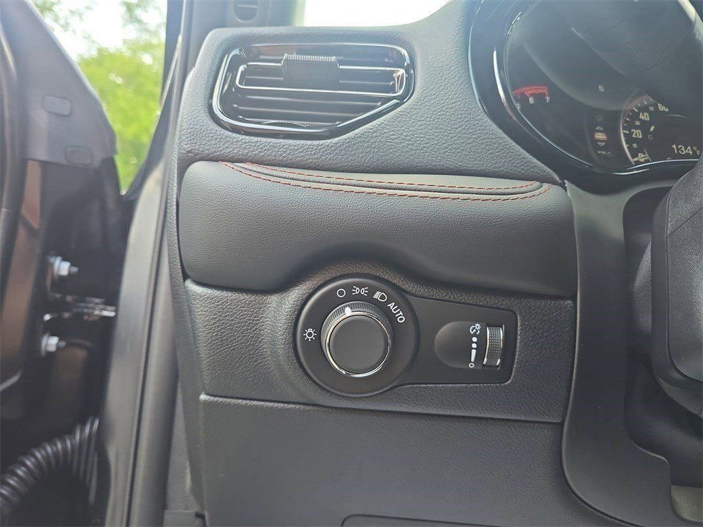 New 2025 Dodge Durango R/T w/ Blacktop Package image 18