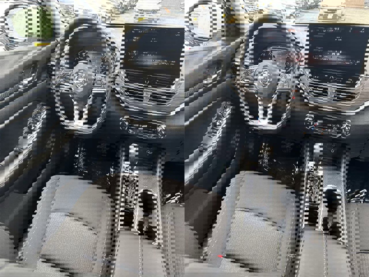 New 2025 Nissan Altima 2.5 SV w/ SV Special Edition Package image 18