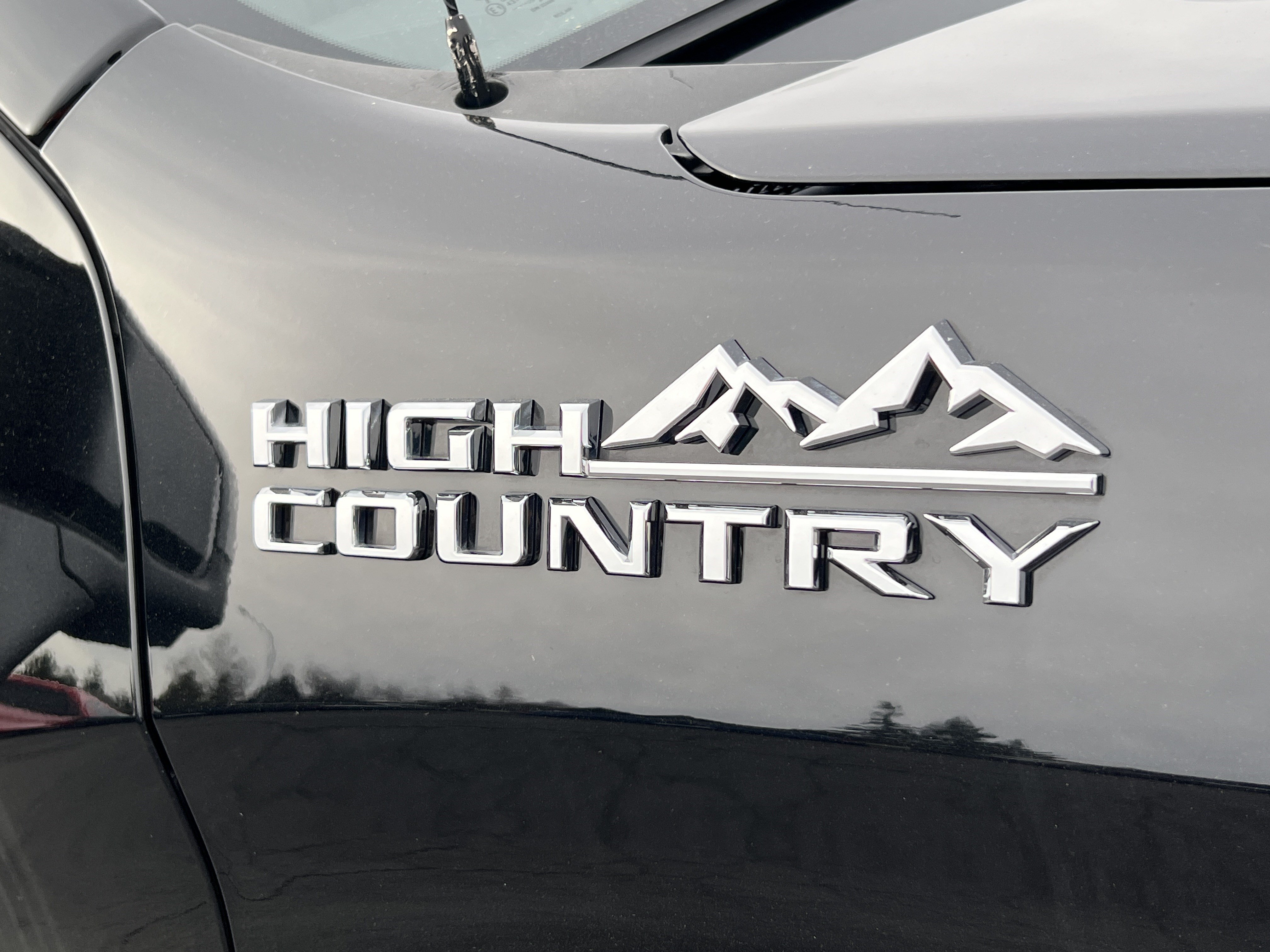 Used 2022 Chevrolet Silverado 1500 High Country w/ Safety Package II AWD/4WD image 10