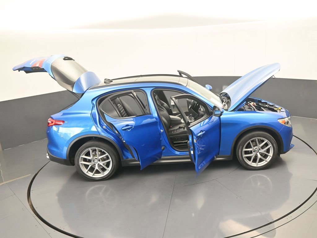 Used 2018 Alfa Romeo Stelvio Ti Sport image 70