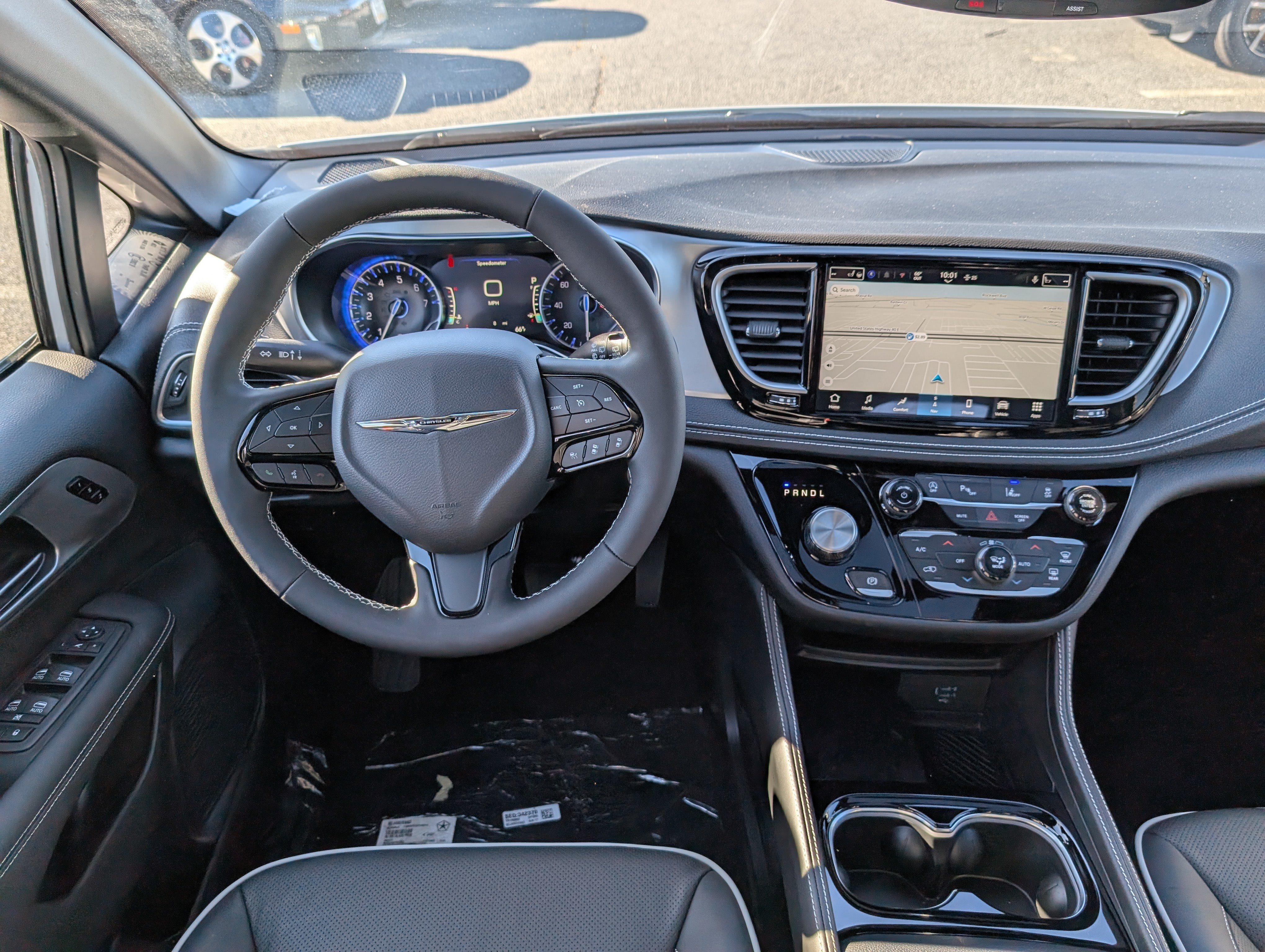 New 2026 Chrysler Pacifica Limited w/ S Appearance Package AWD/4WD image 18