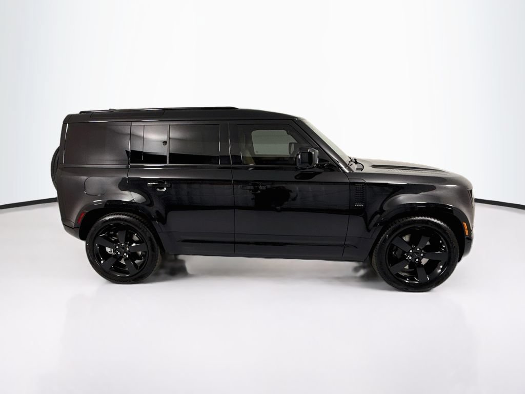 New 2026 Land Rover Defender 110 X-Dynamic SE AWD/4WD image 4
