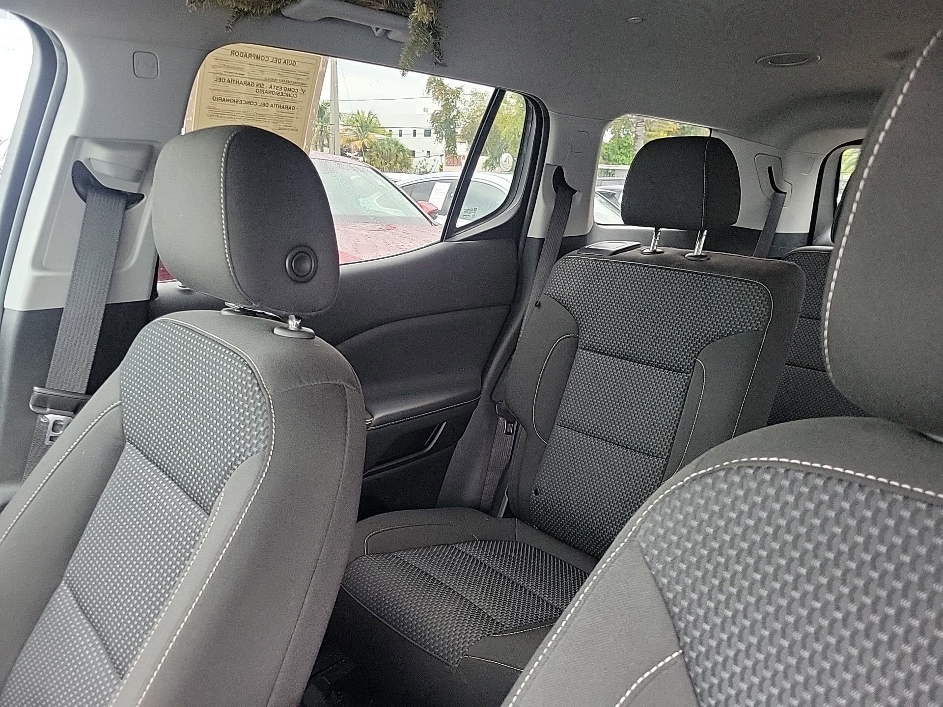 Used 2023 GMC Acadia SLE image 26