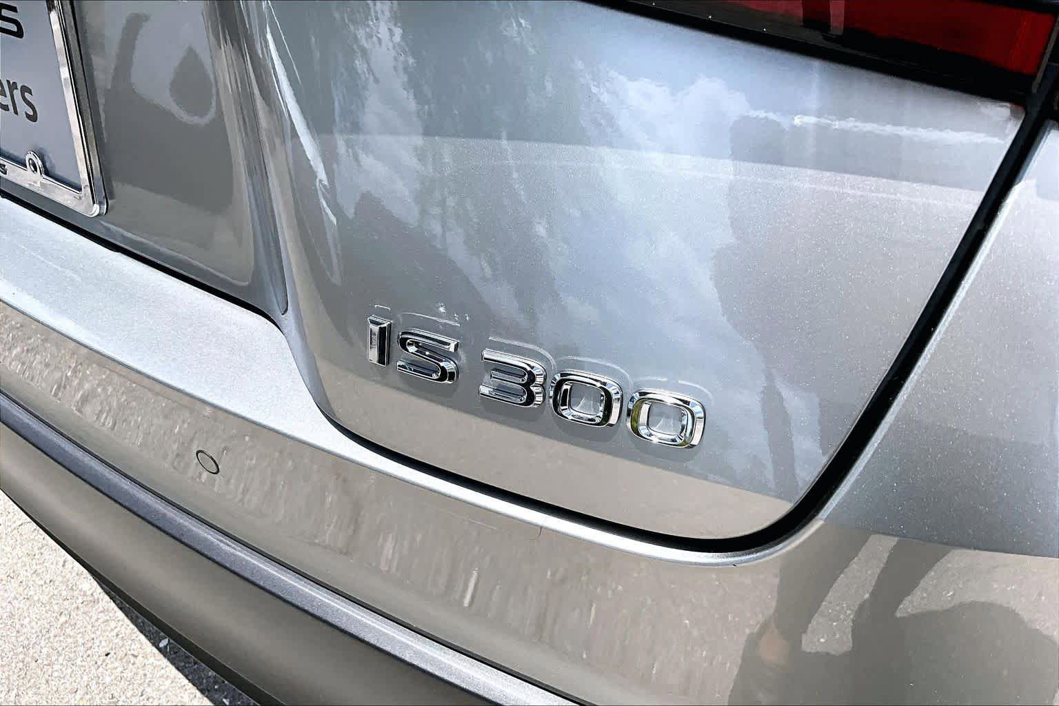 Used 2023 Lexus IS 300 w/ Premium Package RWD image 10
