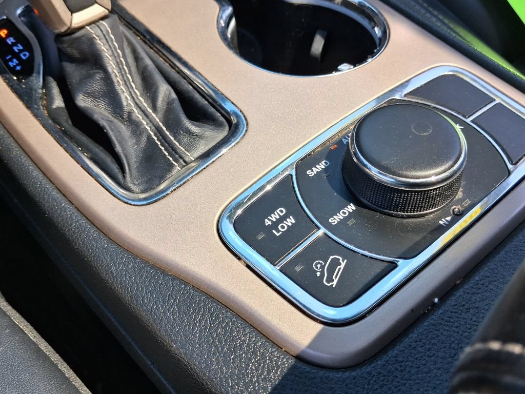 Certified 2017 Jeep Grand Cherokee Limited AWD/4WD image 21