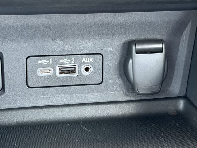 Certified 2024 Nissan Sentra SR w/ SR Premium Package FWD image 17