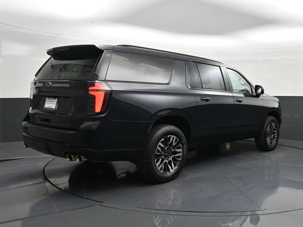 Used 2025 Chevrolet Suburban Z71 AWD/4WD image 5