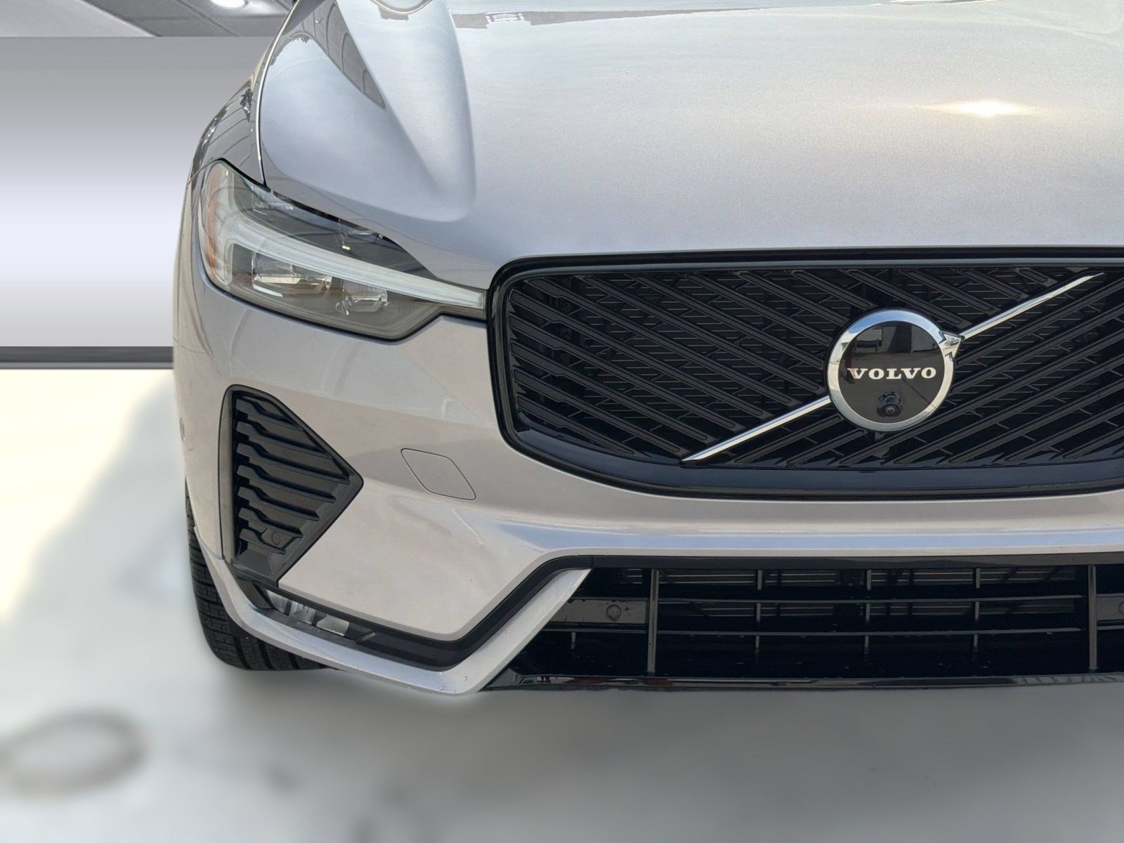 New 2026 Volvo XC60 B5 Ultra w/ Protection Package Premier AWD/4WD image 12