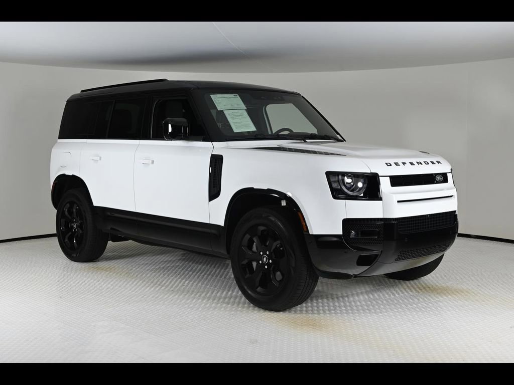 Used 2025 Land Rover Defender 110 X-Dynamic SE image 7
