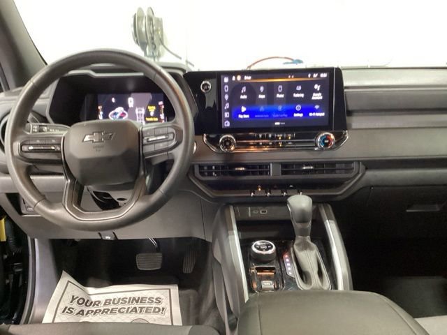 Used 2023 Chevrolet Colorado Trail Boss w/ Technology Package image 6