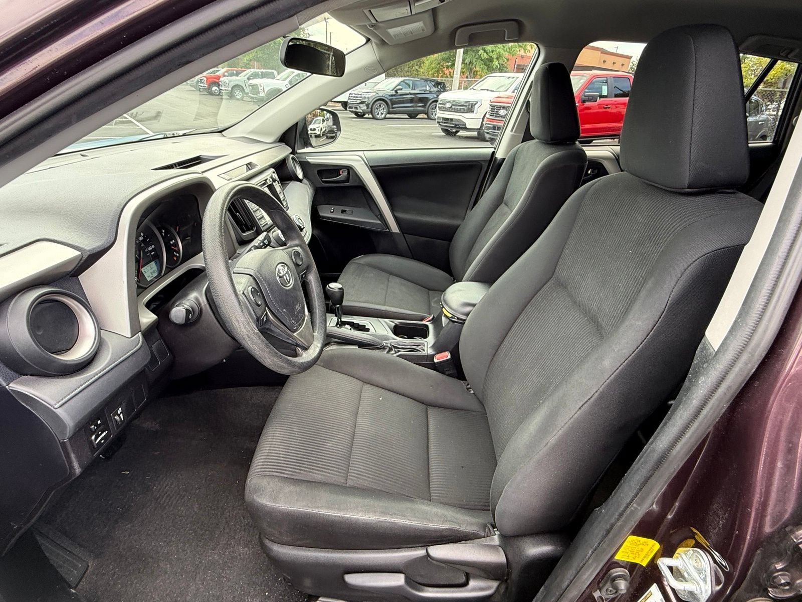 Used 2016 Toyota RAV4 LE FWD image 13