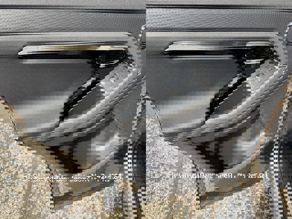 Used 2021 Land Rover Range Rover Evoque R-Dynamic S AWD/4WD image 20