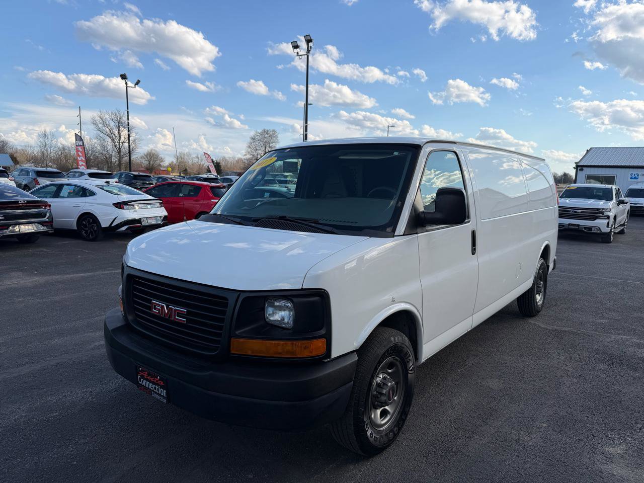 Used 2017 GMC Savana 2500 Extended image 12