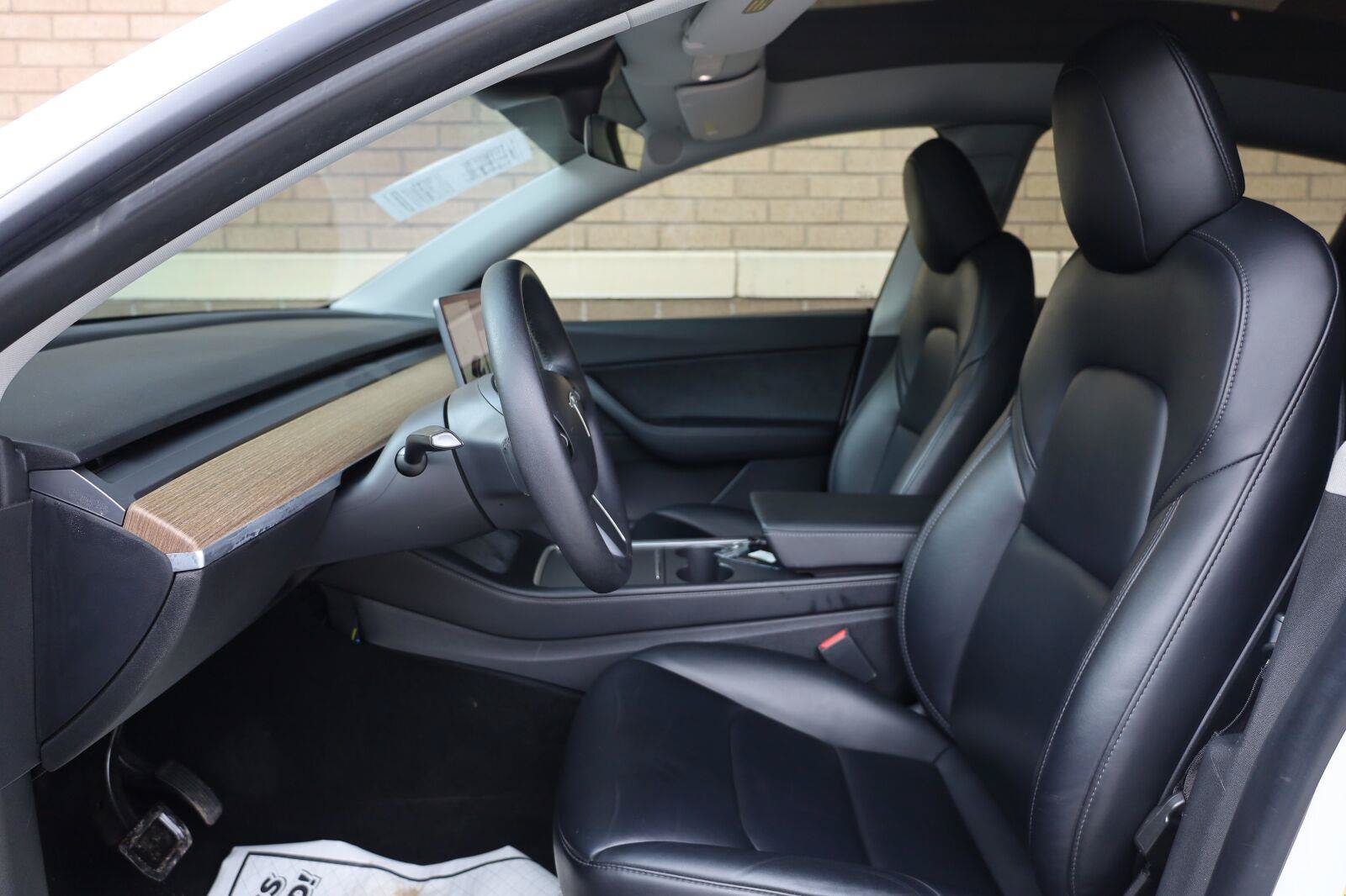 Used 2021 Tesla Model Y Long Range AWD/4WD image 17