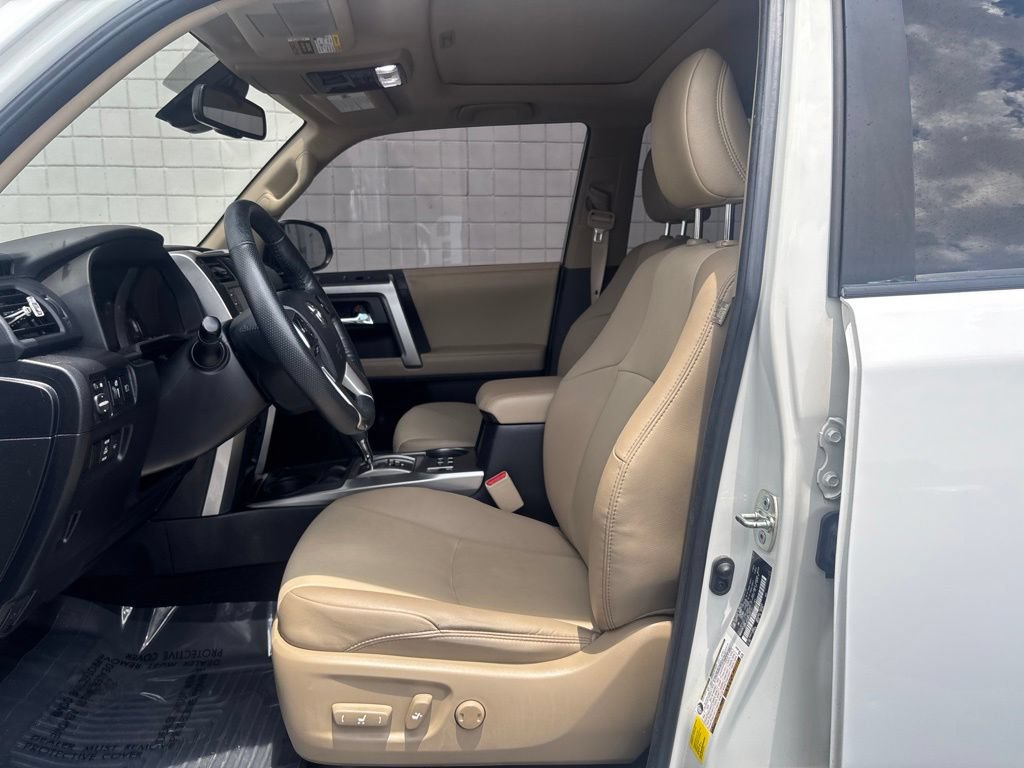 Used 2023 Toyota 4Runner SR5 Premium w/ Moonroof Package RWD image 4