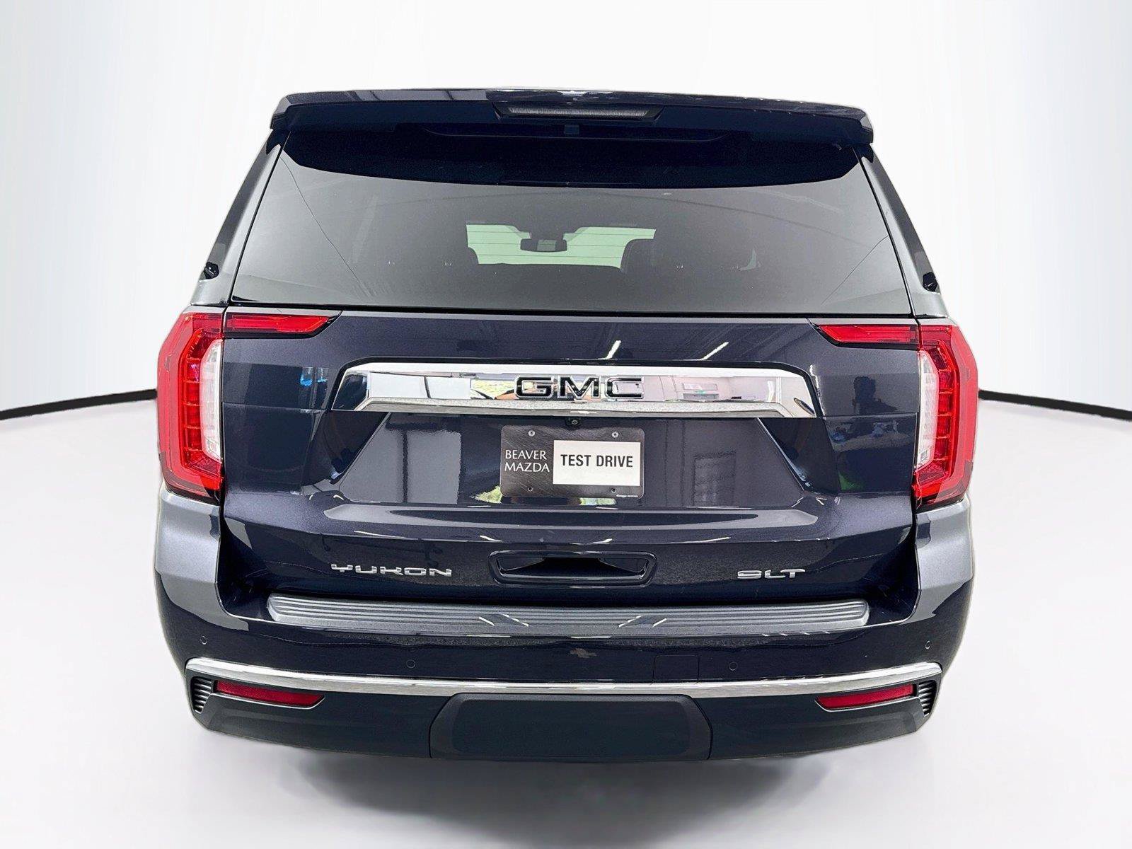 Used 2023 GMC Yukon SLT RWD image 12